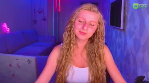 Snapshot of amaliaqueen999 chatting on September 22, 2025, 3:14 pm Amalia online show from September 22, 2025, 3:14 pm