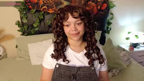 Snapshot of amand1_sweet chatting on February 3, 2026, 3:17 pm online show from February 3, 2026, 3:17 pm
