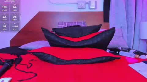 amanda29_ online show from June 11, 2026, 12:32 am