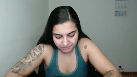 The queen of the biceps  online show from February 21, 2026, 3:29 am