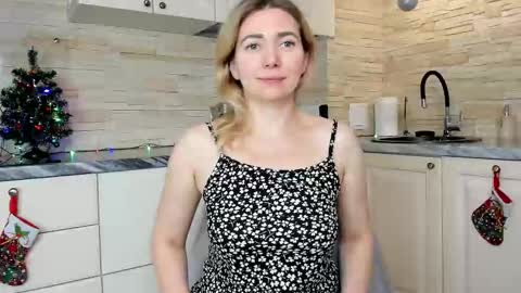 Amanda   insta amanda    grey online show from January 11, 2026, 4:12 pm