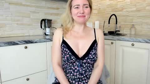 Amanda   insta amanda    grey online show from May 1, 2026, 6:01 pm