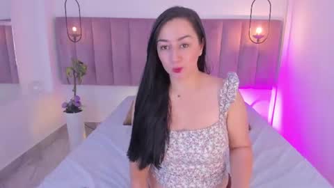 Snapshot of amanda_benz_ chatting on July 10, 2026, 11:13 am amanda_benz_ online show from July 10, 2026, 11:13 am