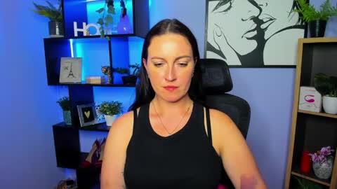 Amanda online show from April 29, 2026, 5:30 pm