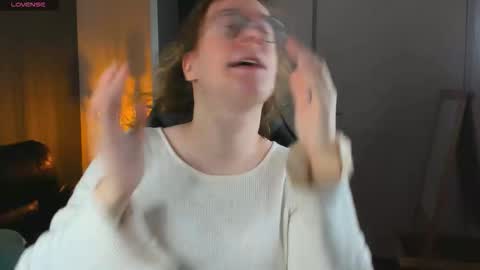 Snapshot of amanda_butlerr chatting on October 4, 2025, 10:24 am Hi im Amanda online show from October 4, 2025, 10:24 am