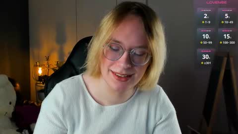 Snapshot of amanda_butlerr chatting on November 5, 2025, 9:42 am Hi im Amanda online show from November 5, 2025, 9:42 am