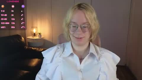 Snapshot of amanda_butlerr chatting on June 29, 2026, 7:25 am Hi im Amanda online show from June 29, 2026, 7:25 am