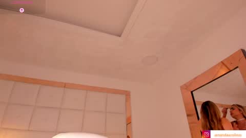 Snapshot of amanda_colin chatting on May 3, 2026, 5:41 pm Amanda online show from May 3, 2026, 5:41 pm