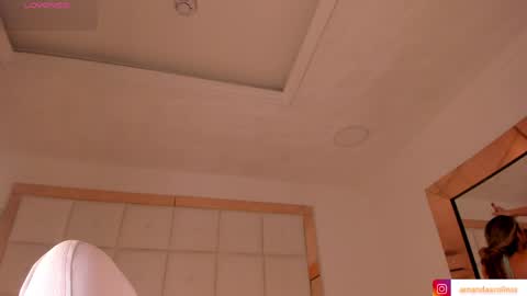 Snapshot of amanda_colin chatting on May 31, 2026, 9:27 pm Amanda online show from May 31, 2026, 9:27 pm