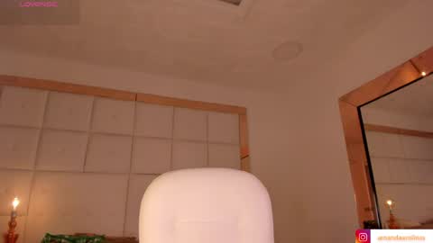 Snapshot of amanda_colin chatting on June 7, 2026, 9:29 pm Amanda online show from June 7, 2026, 9:29 pm