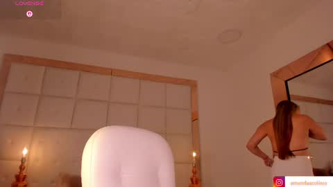 Snapshot of amanda_colin chatting on June 10, 2026, 7:57 pm Amanda online show from June 10, 2026, 7:57 pm