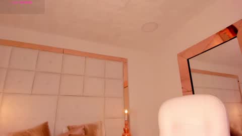 Snapshot of amanda_colin chatting on July 20, 2026, 8:22 pm Amanda online show from July 20, 2026, 8:22 pm