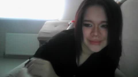 Snapshot of amanda_mia chatting on April 23, 2026, 12:29 pm amanda_mia online show from April 23, 2026, 12:29 pm