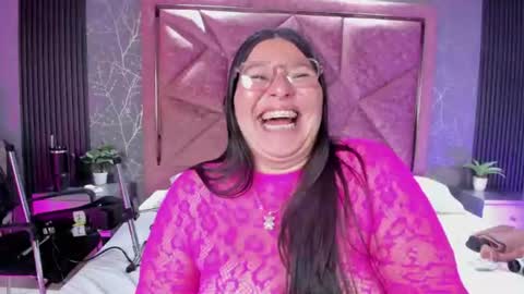 Amanda cruz online show from July 23, 2026, 1:58 am