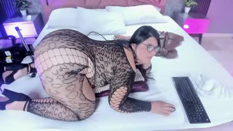 Amanda cruz online show from August 2, 2026, 12:42 am