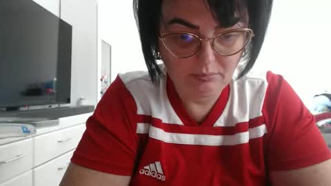 Anda online show from September 9, 2025, 9:42 am