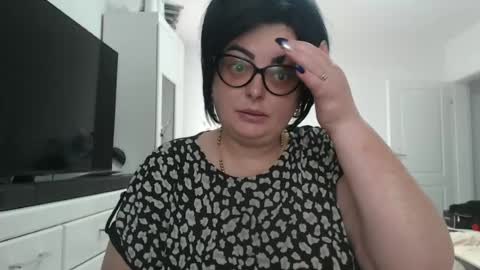 Snapshot of amandamuller1982 chatting on July 8, 2026, 5:56 am Anda online show from July 8, 2026, 5:56 am