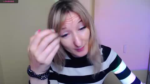 Amanda online show from July 28, 2026, 7:04 am