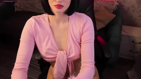 Snapshot of amandastrongj chatting on February 11, 2025, 4:11 am Amanda online show from February 11, 2025, 4:11 am