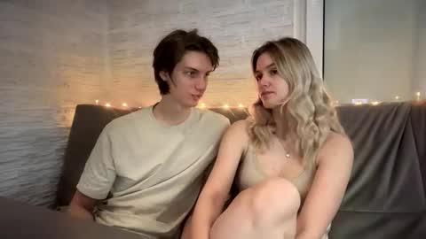 Snapshot of amandatalk chatting on November 20, 2025, 6:35 am amandatalk online show from November 20, 2025, 6:35 am