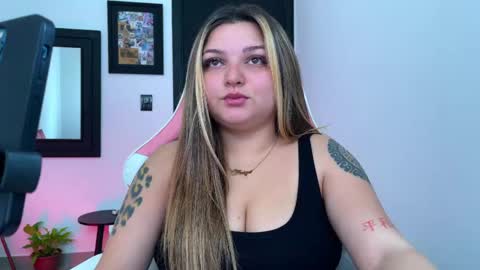 Snapshot of amandhaaa chatting on May 26, 2026, 12:12 pm Amandha online show from May 26, 2026, 12:12 pm