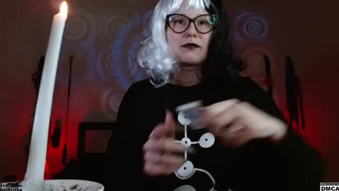 Snapshot of amanita__pantherina chatting on December 5, 2024, 1:49 pm Goddess Amanita online show from December 5, 2024, 1:49 pm