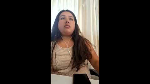 --AMAPOLA-- online show from March 5, 2026, 4:14 pm