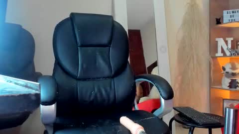 amara_brunet online show from February 7, 2026, 3:27 pm