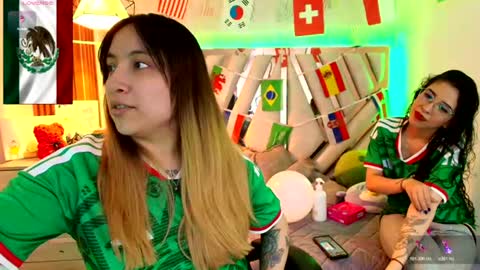 Snapshot of amara_davis1 chatting on June 19, 2026, 1:21 am amara_davis1 online show from June 19, 2026, 1:21 am
