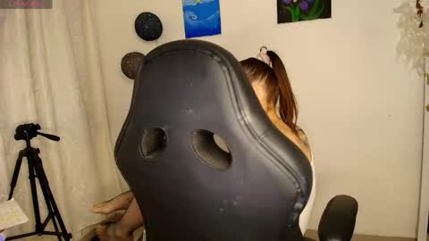 Amara Fey online show from April 23, 2026, 12:34 am