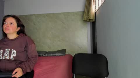 Snapshot of amara_luxe chatting on November 27, 2025, 11:56 am amara_luxe online show from November 27, 2025, 11:56 am