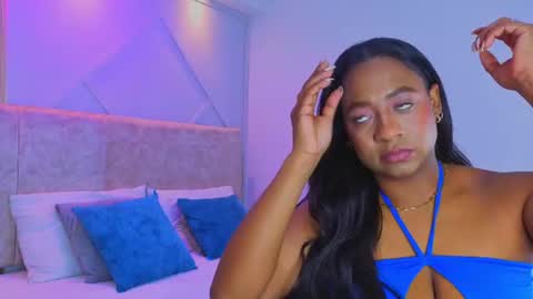 Snapshot of amara_queen_ chatting on June 10, 2026, 12:37 pm Amara online show from June 10, 2026, 12:37 pm