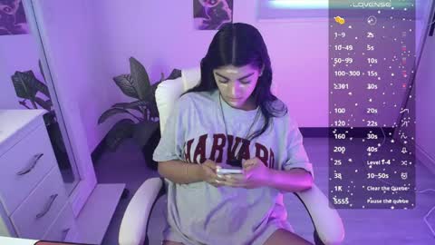 Snapshot of amara_silk chatting on June 8, 2026, 10:10 pm amara_silk online show from June 8, 2026, 10:10 pm