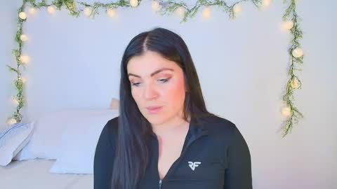 Amara Vega  online show from May 1, 2026, 6:01 pm