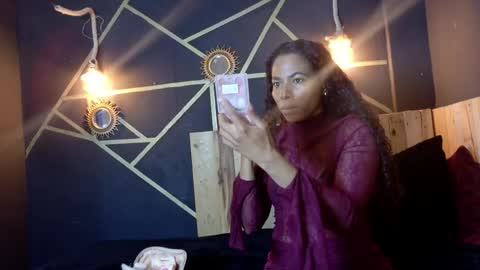 amara_vex online show from June 1, 2026, 12:18 pm