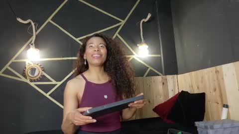 Snapshot of amara_vex chatting on June 27, 2026, 12:33 pm amara_vex online show from June 27, 2026, 12:33 pm