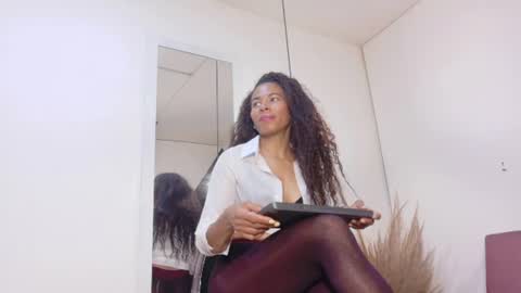Snapshot of amara_vex chatting on July 25, 2026, 12:36 pm amara_vex online show from July 25, 2026, 12:36 pm