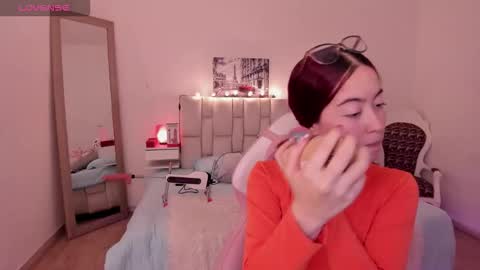 amaraa_couper1 online show from February 18, 2026, 4:08 am