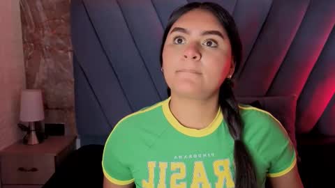 Snapshot of amarahanks_ chatting on November 12, 2025, 3:56 pm amarahanks_ online show from November 12, 2025, 3:56 pm