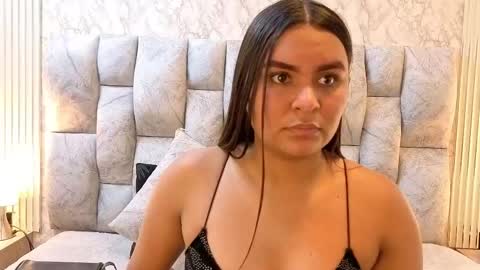 Snapshot of amarahanks_ chatting on November 25, 2025, 7:36 pm amarahanks_ online show from November 25, 2025, 7:36 pm