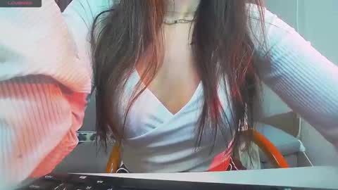 Snapshot of amaraluna_ chatting on March 29, 2026, 8:09 pm Nika online show from March 29, 2026, 8:09 pm