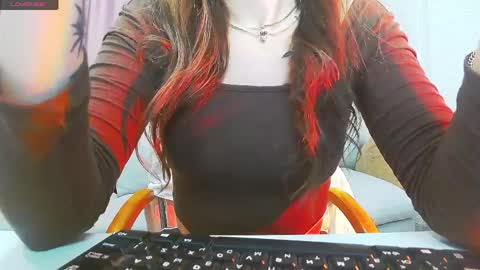 Snapshot of amaraluna_ chatting on April 8, 2026, 8:09 pm Nika online show from April 8, 2026, 8:09 pm