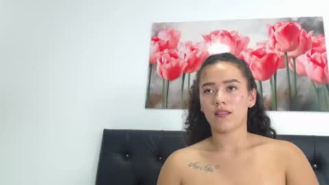 Snapshot of amaranta_f00x chatting on January 13, 2025, 6:27 pm Amaranta online show from January 13, 2025, 6:27 pm