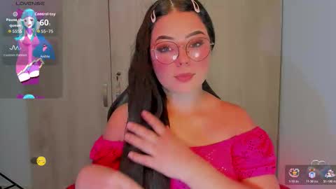 amaravelvet online show from November 30, 2025, 7:40 pm