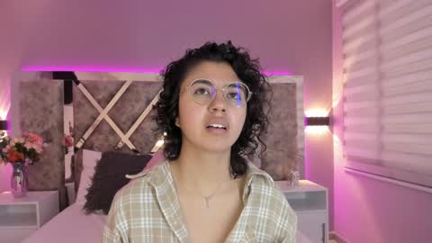 Snapshot of amarettho chatting on January 28, 2025, 4:30 pm Emily online show from January 28, 2025, 4:30 pm