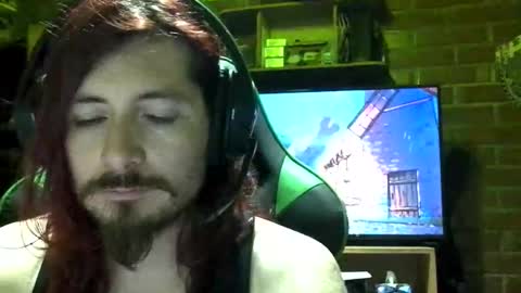Snapshot of amaru_bf_experience chatting on November 21, 2025, 1:59 am Amaru online show from November 21, 2025, 1:59 am