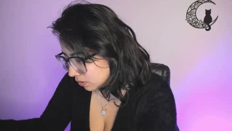 Snapshot of amaryllis_vizcaya chatting on January 5, 2025, 11:12 pm Katt online show from January 5, 2025, 11:12 pm