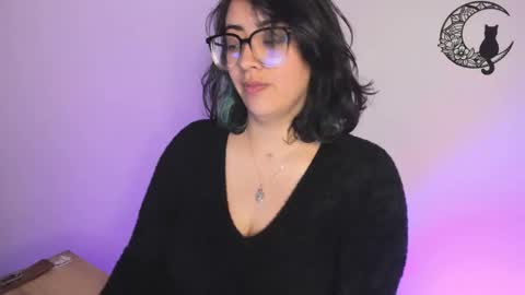 Snapshot of amaryllis_vizcaya chatting on January 6, 2025, 2:15 am Katt online show from January 6, 2025, 2:15 am