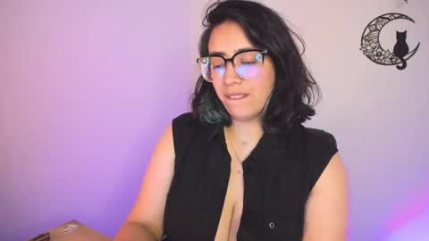 Snapshot of amaryllis_vizcaya chatting on January 11, 2025, 2:52 am Katt online show from January 11, 2025, 2:52 am