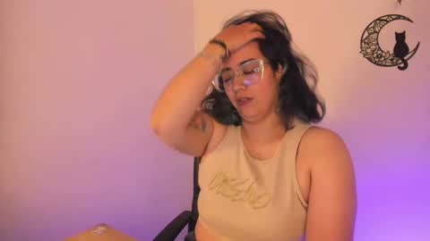 Snapshot of amaryllis_vizcaya chatting on February 12, 2025, 1:41 am Katt online show from February 12, 2025, 1:41 am
